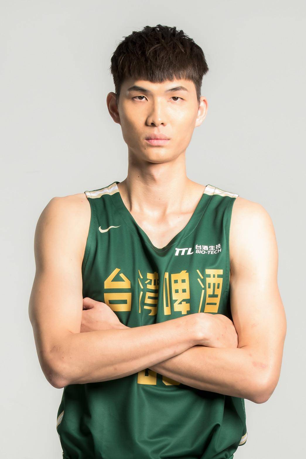 https://img.liaowen.cn/img/basketball/player/ad2b41c9370edc0639a1708e4a169497.png